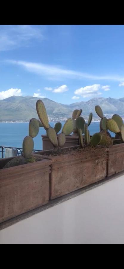 Le Suite Guarinelli B&B Geata Exterior foto